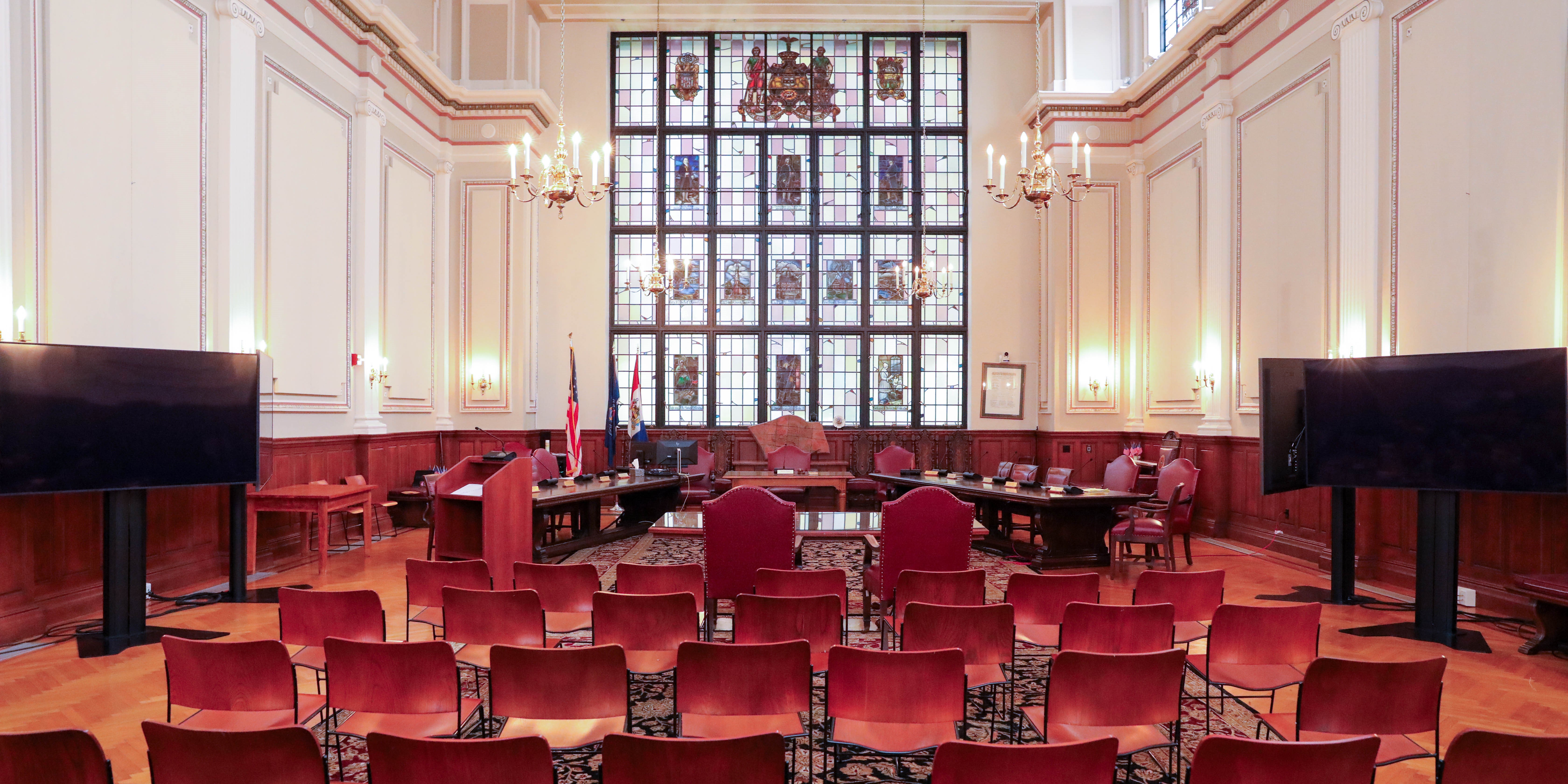 Reading city council chamberes