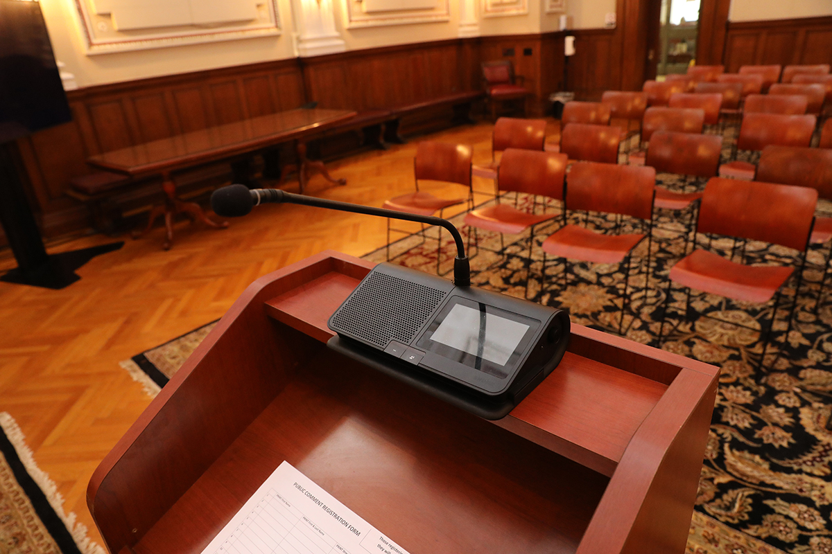 Reading-council-podium-Mic